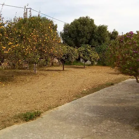 House Near Spasmata Beach Country house *